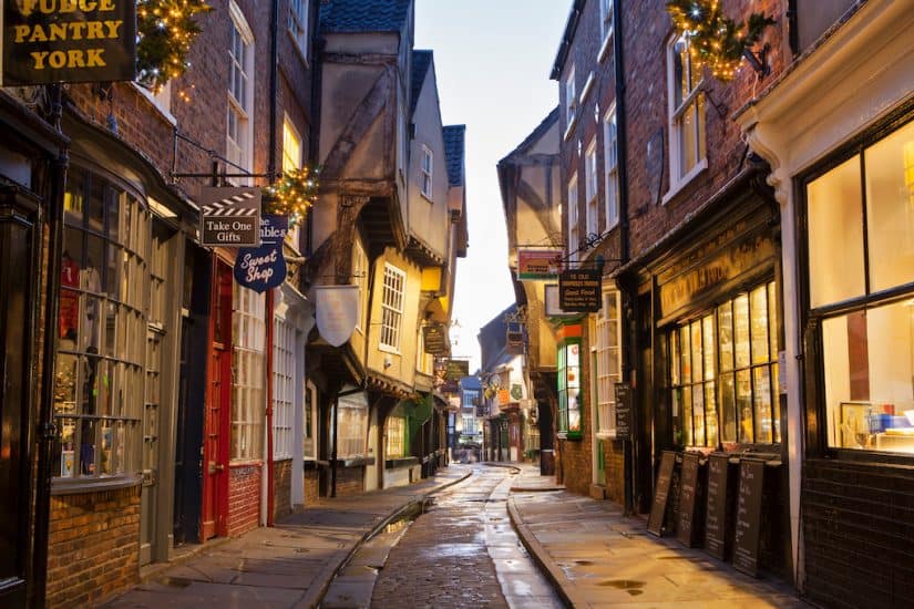 the best Chrismtas shopping cities in the UK