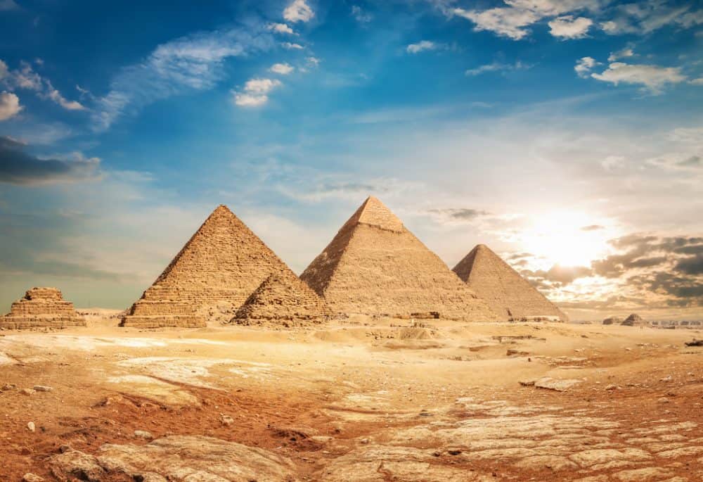 best way to visit egypt pyramids