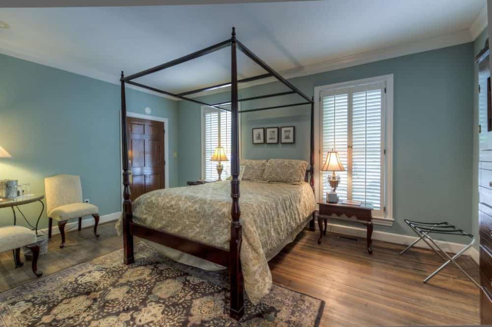 Pet friendly bed and breakfast Charleston