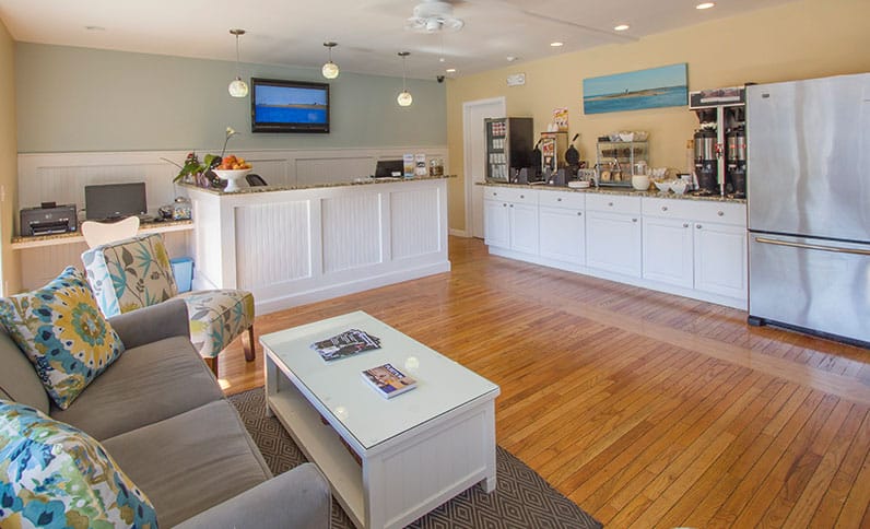Relaxed pet friendly hotel Cape Cod