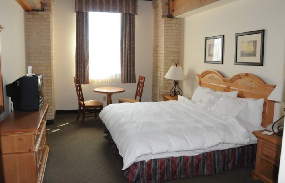 All suite dog friendly hotel in Duluth
