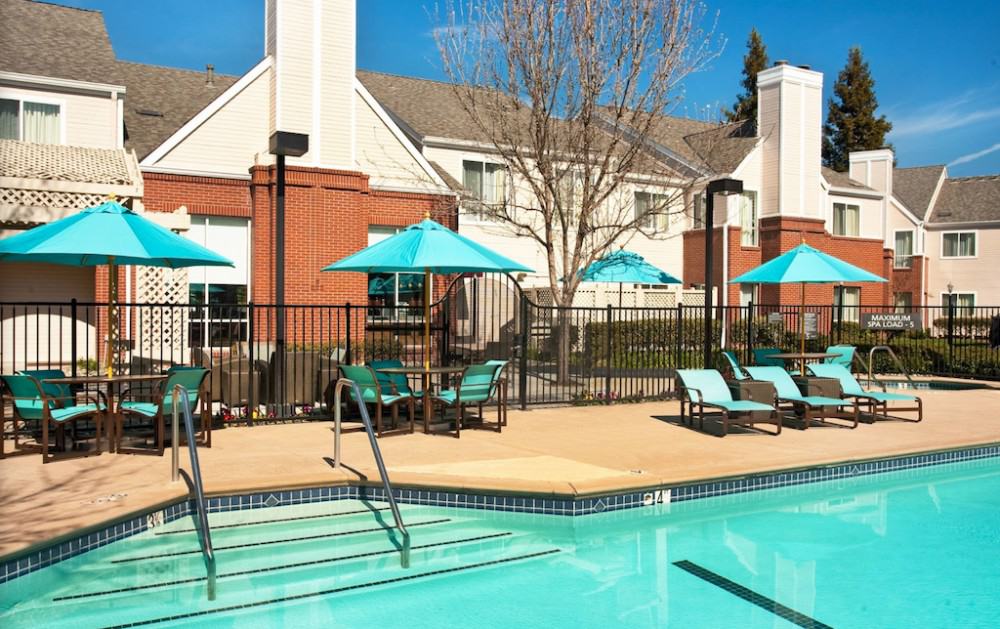 Residence Inn by Marriott Sacramento pool