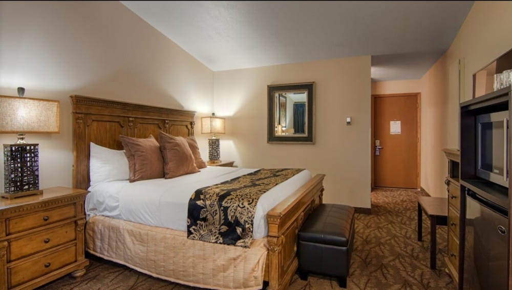 All suite dog friendly hotel in Bend 