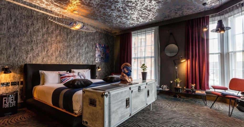 25 Cool And Unusual Hotels In London 2023 - GlobalGrasshopper