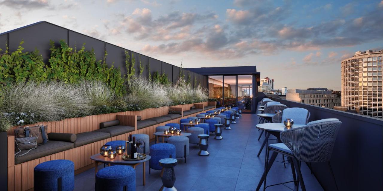 London hotel with rooftop bar