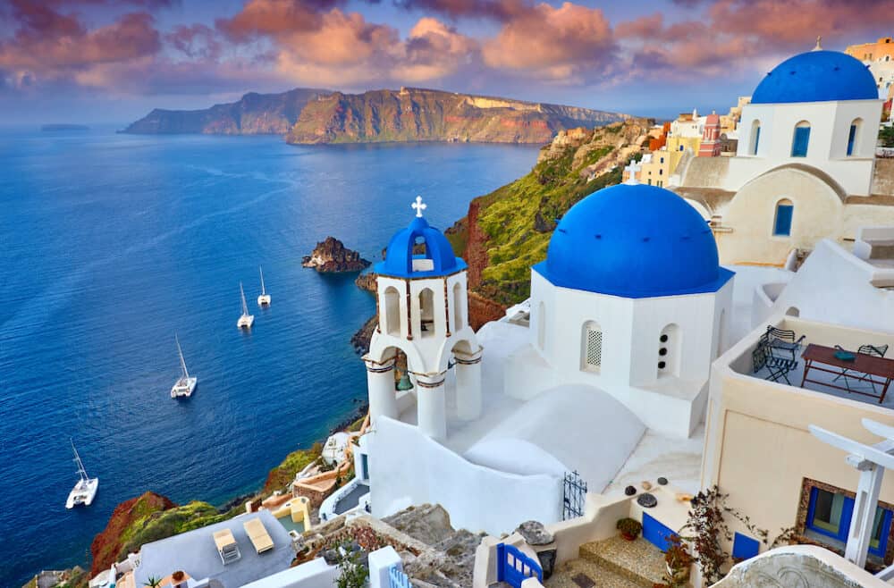 Santorini - the most beautiful places to visit in Greece