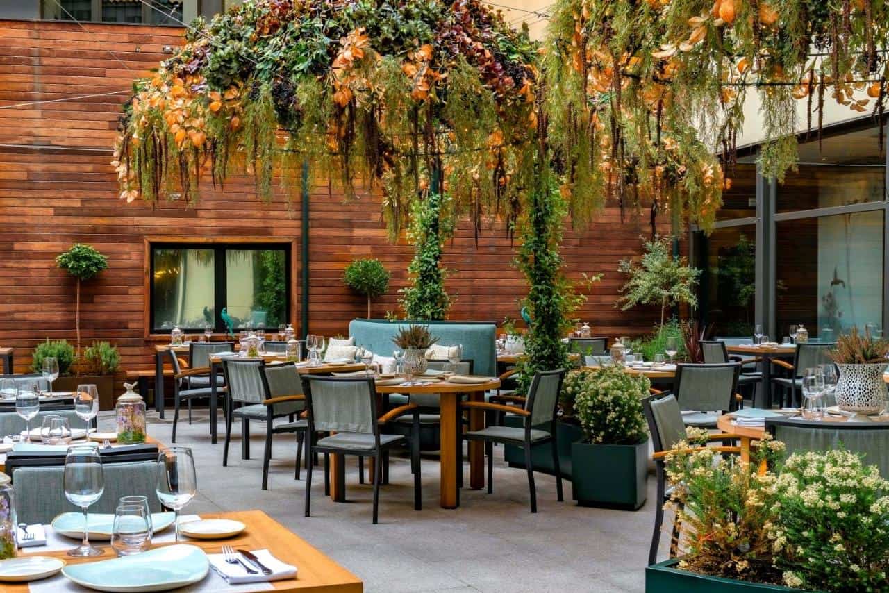 Garden hotel in Madrid