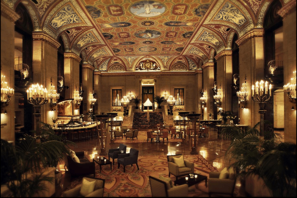 The Palmer House Hilton - romantic accommodation in Chicago