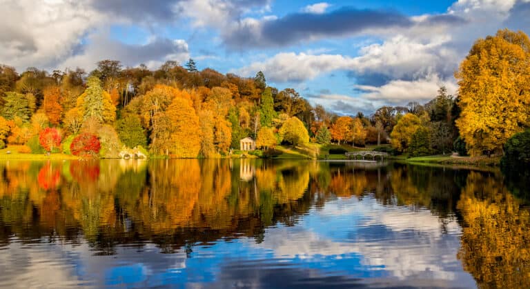 Top 20 Amazing Places To Visit In The UK In The Autumn - GlobalGrasshopper