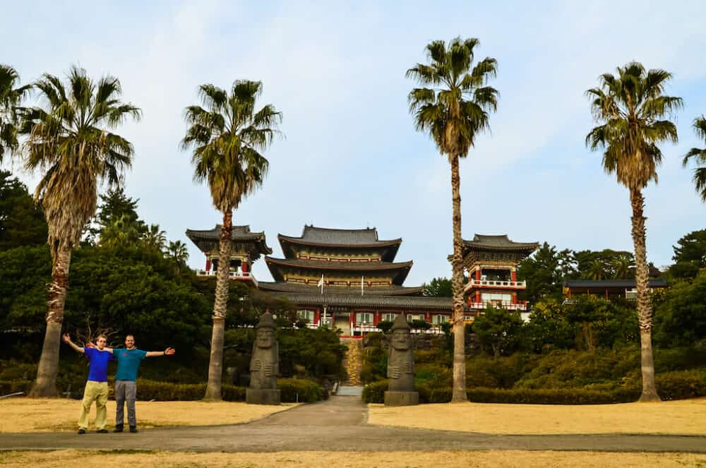 Jeju - Yakcheonsa Temple (1)