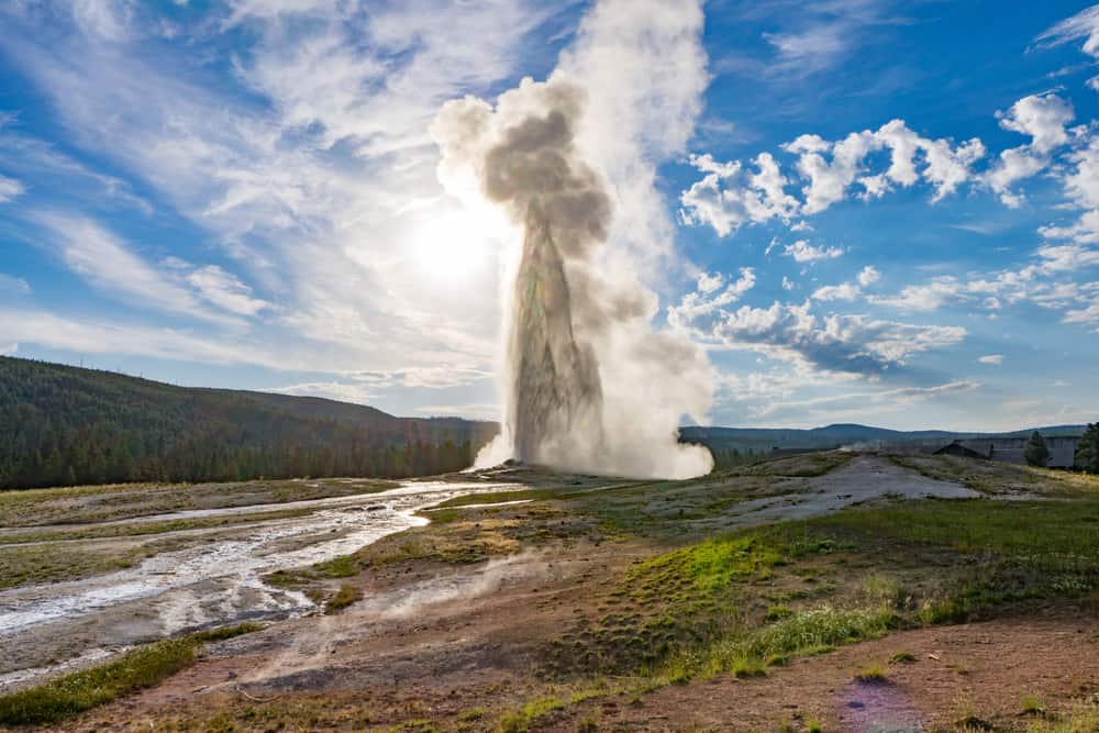 Old Faithful Geyser - best places to visit in Wyoming