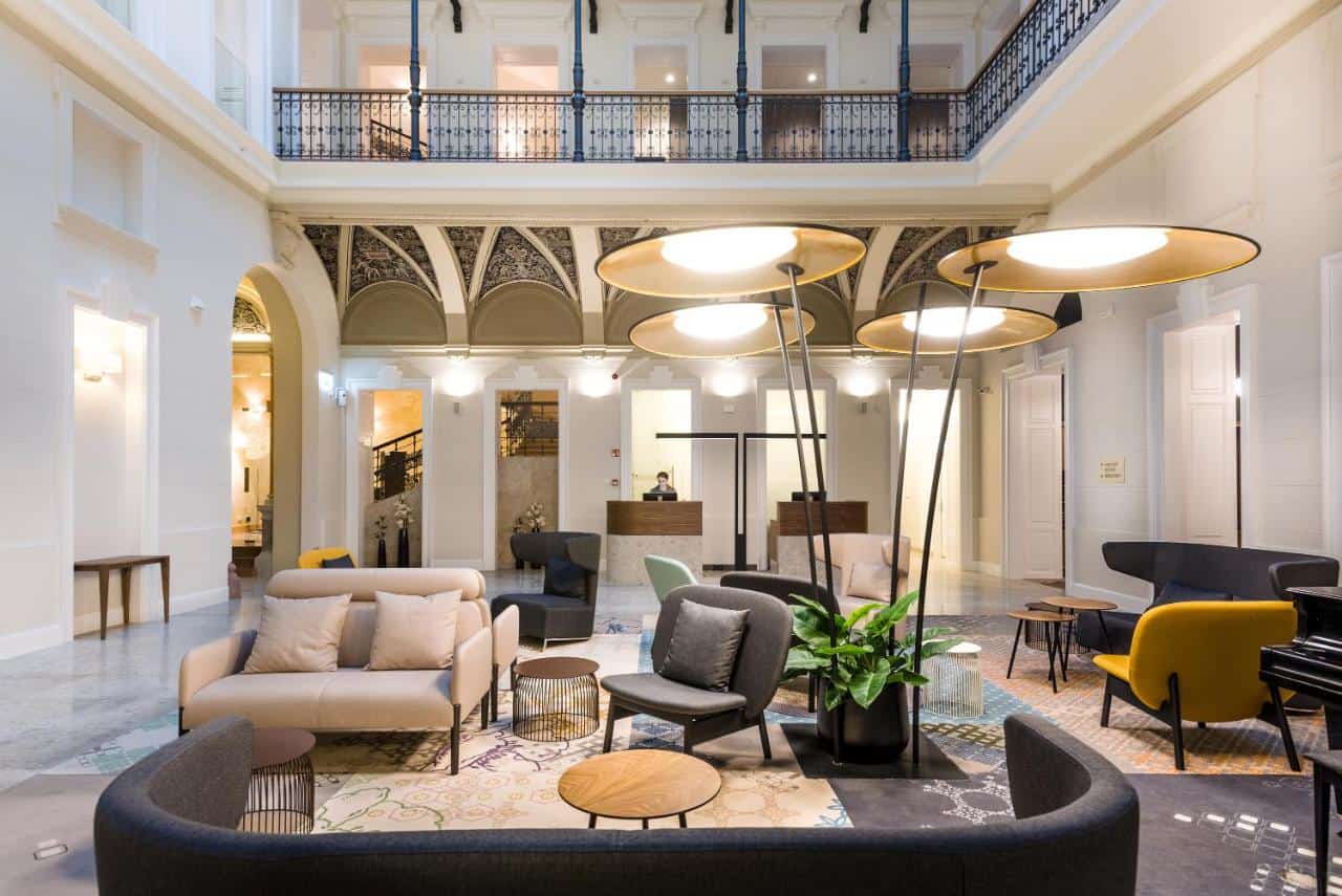 Hotel Monuments - a chic Budapest boutique hotel