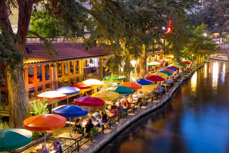 Top 20 Amazing Places To Visit In February In The USA - GlobalGrasshopper