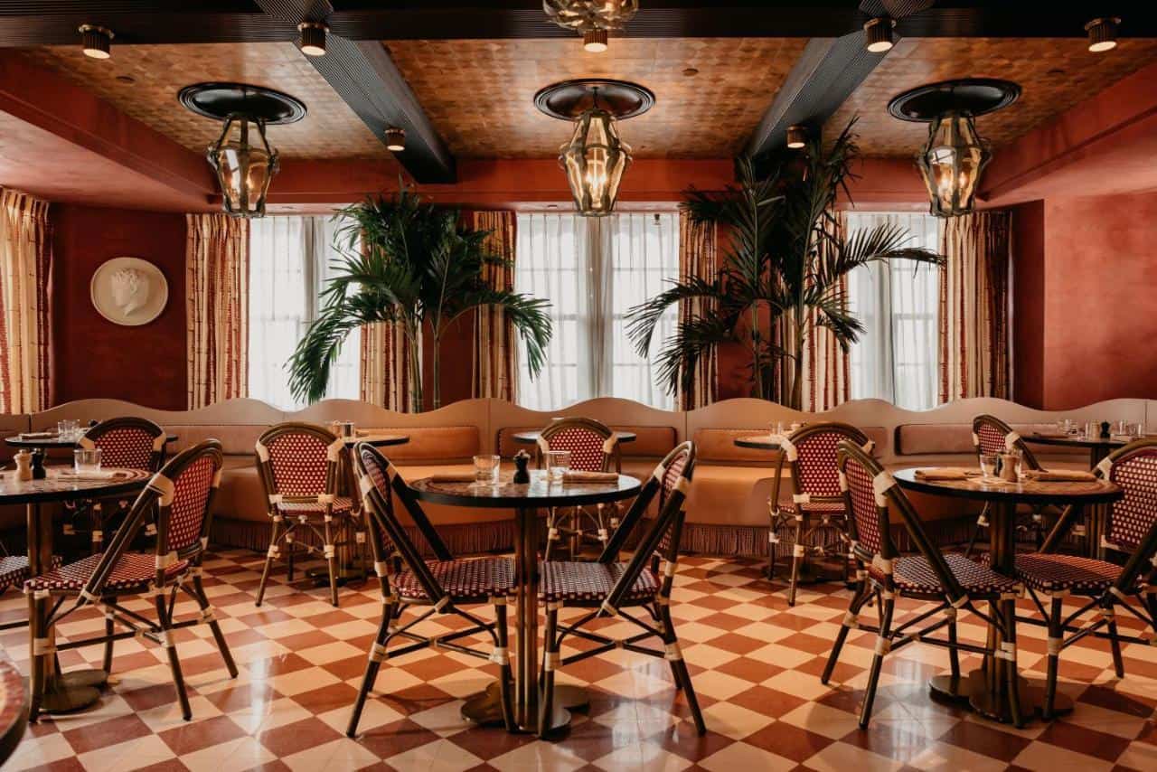 Vintage hotel in Miami