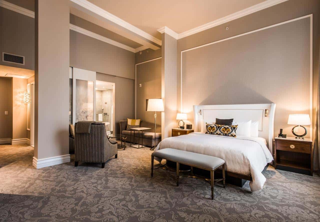 Hôtel Birks Montréal - a historic and sophisticated place to stay in Montreal 1