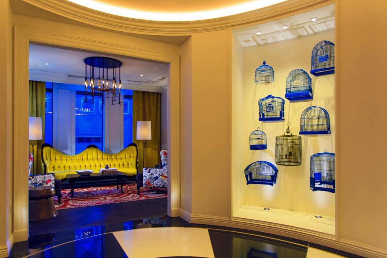 Kimpton Hotel Monaco - a bold and plush design hotel