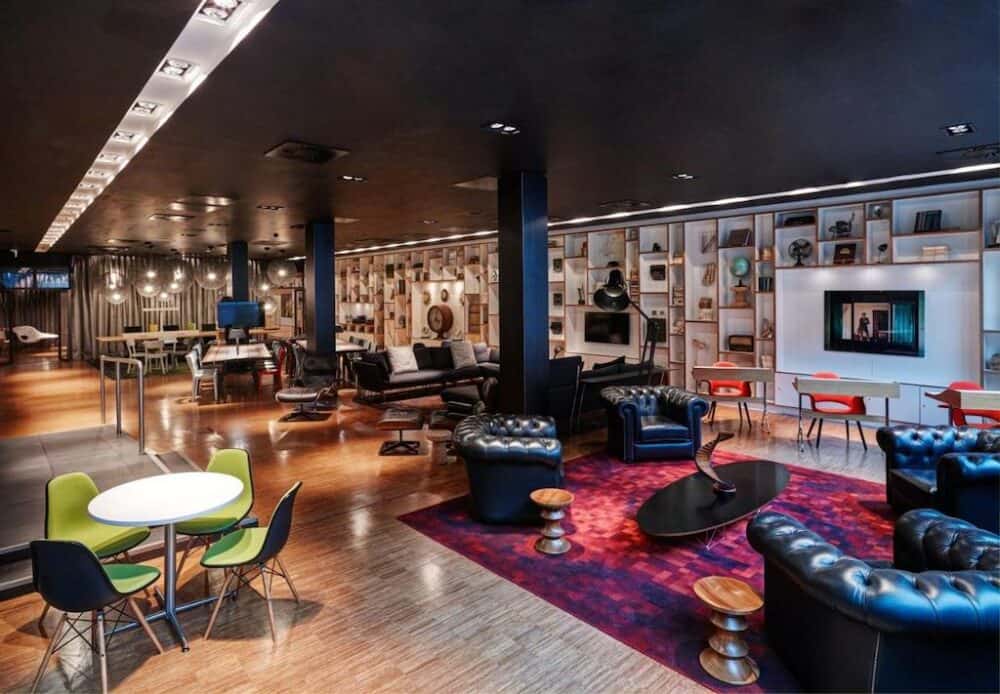 A caffet area at citizenM Glasgow, Townhead hotel in Glassgow