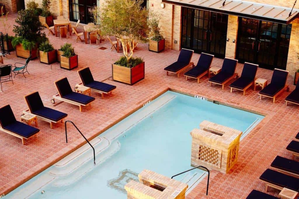 Rooftop pool hotel in San Antonio