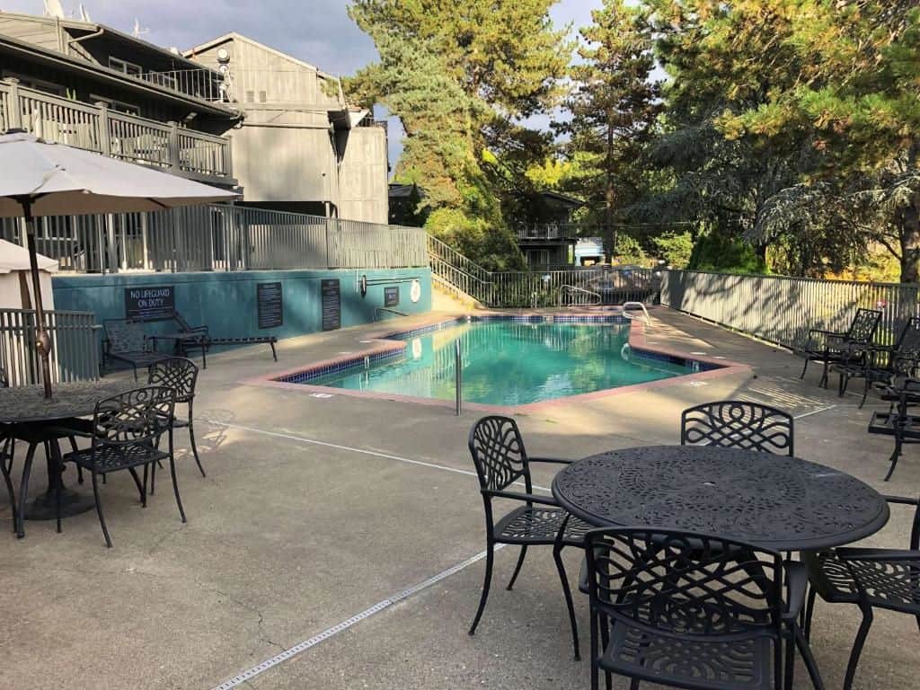 Best Western Portland West Beaverton - Pool for ultimate relaxation