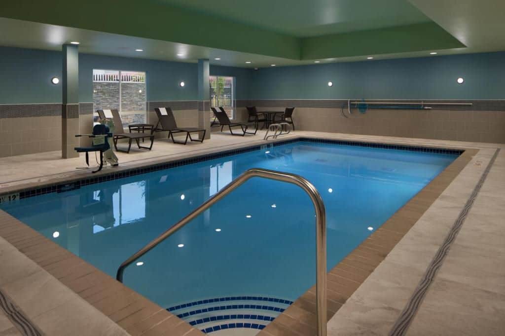 Holiday Inn Express & Suites Portland Airport - Portland