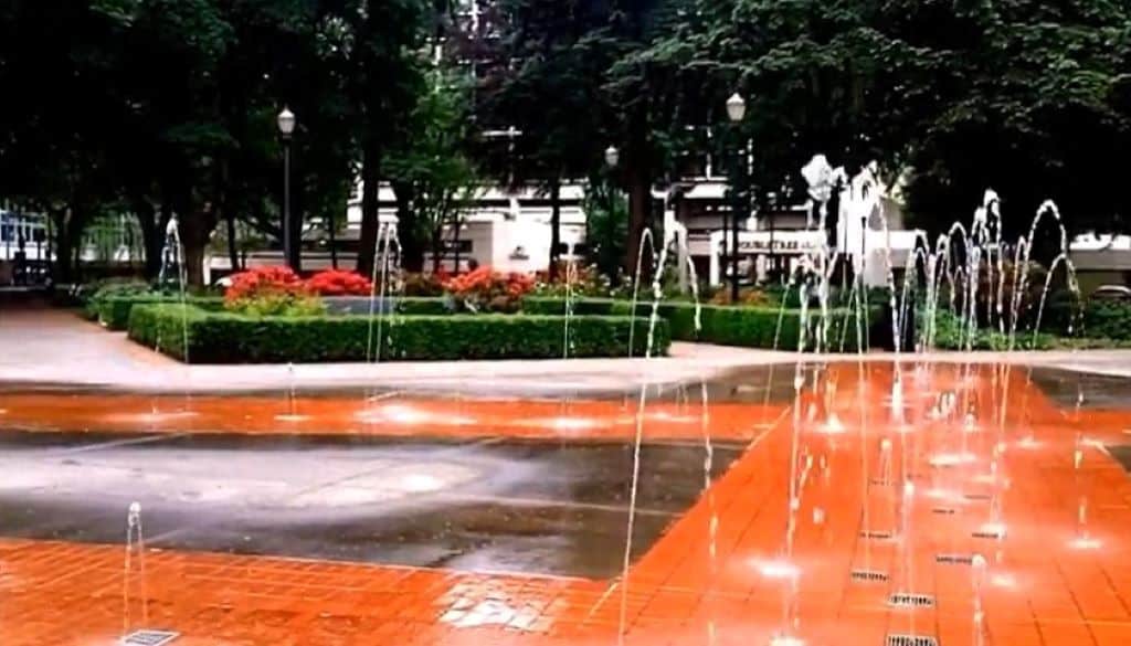 Holladay Park Fountain - Portland