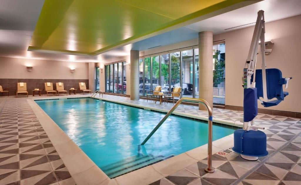 Hyatt House Portland Downtown - Fancy pool