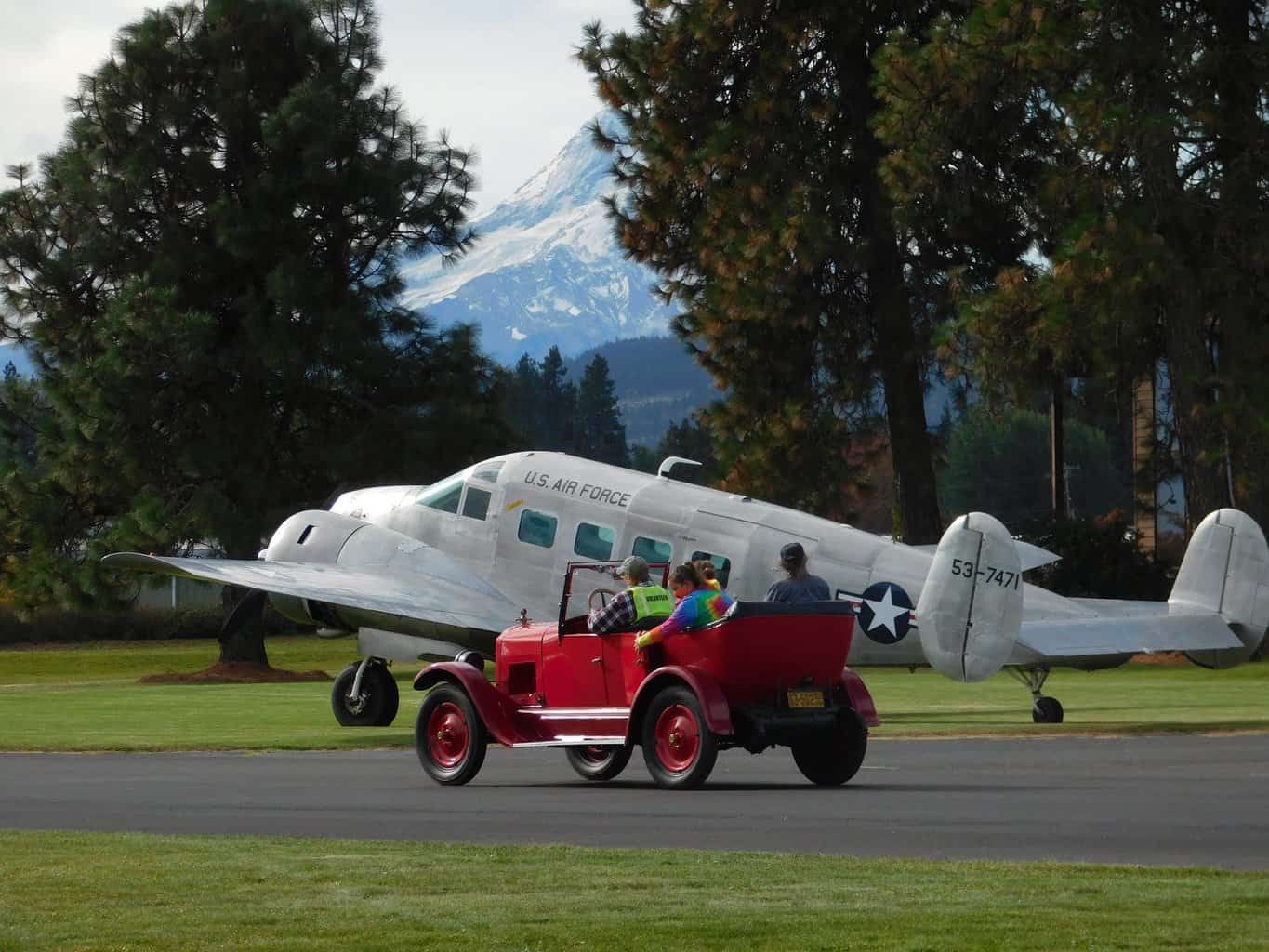 Western Antique Aeroplane and Automobile Museum - Oregon