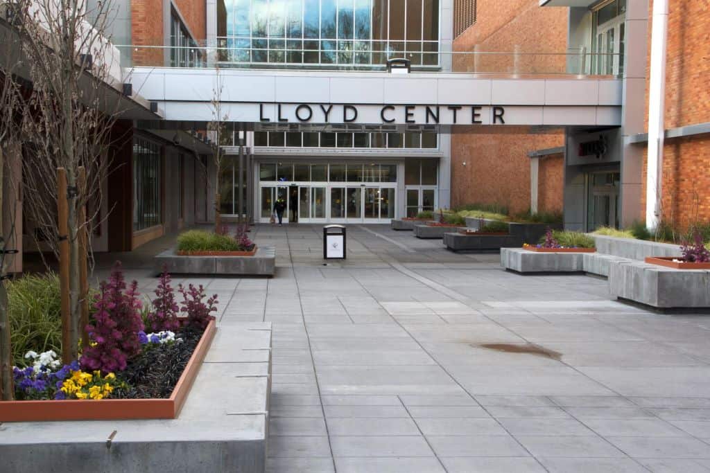 Lloyd Center - Oregon