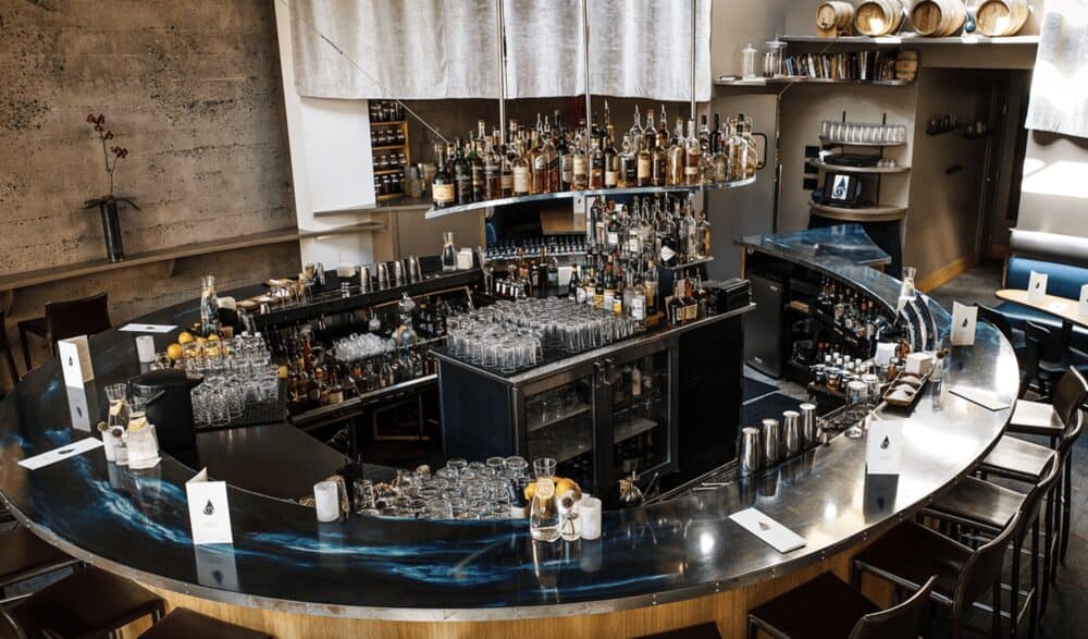Teardrop Cocktail Lounge