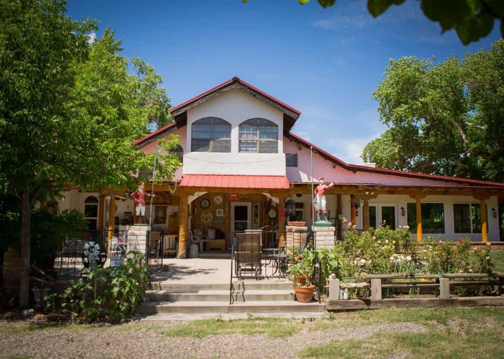 Red Horse Bed and Breakfast - Albuquerque NM