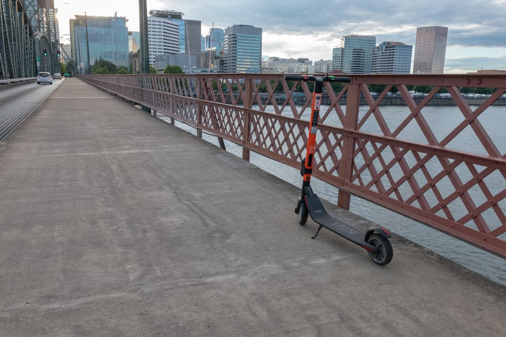Închirierea scuterelor electrice costă Portland Oregon