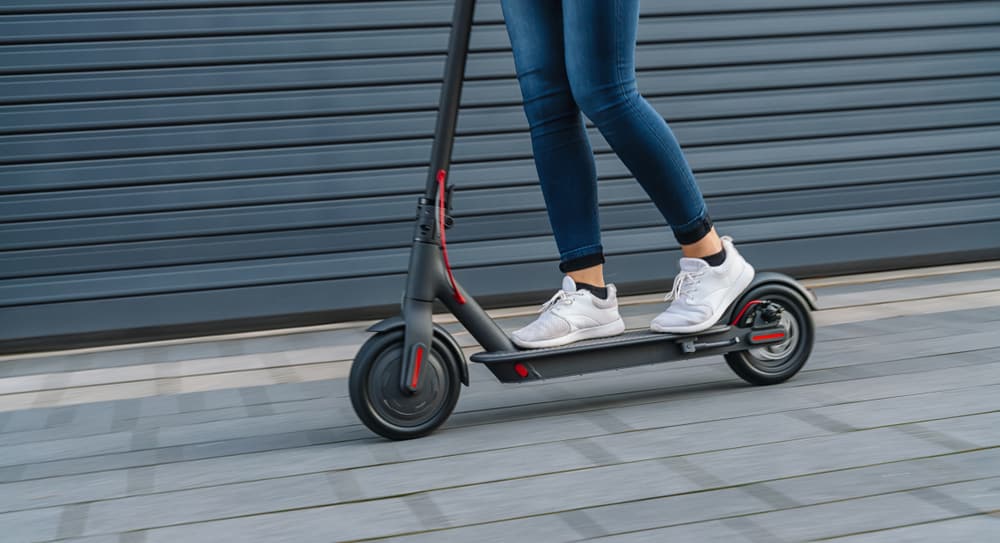 What types of paths are passable for e-scooters?