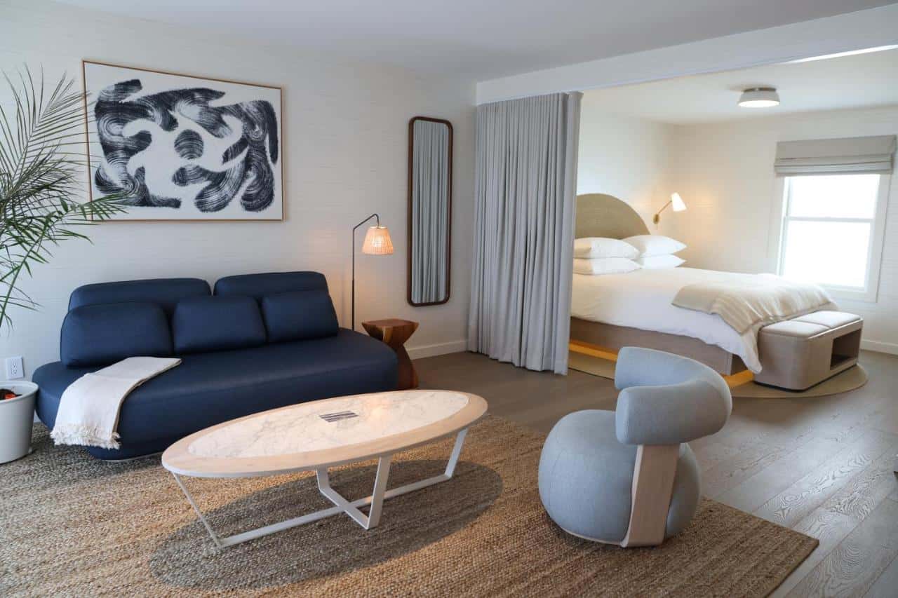 The Shoals Suites & Slips hotel in Hamptons