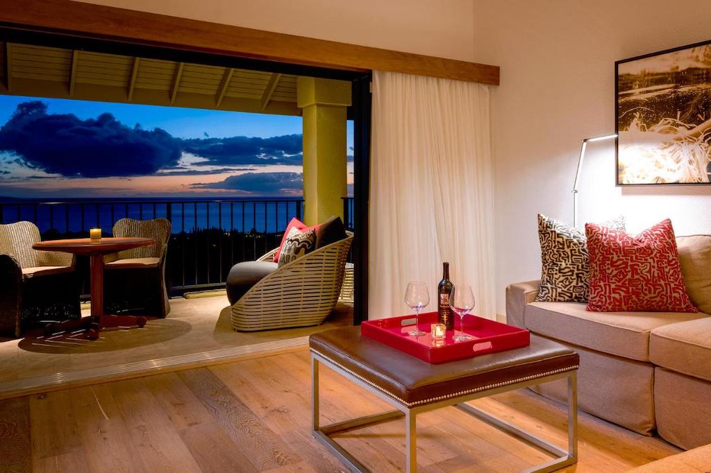 Trendy hotel in Maui