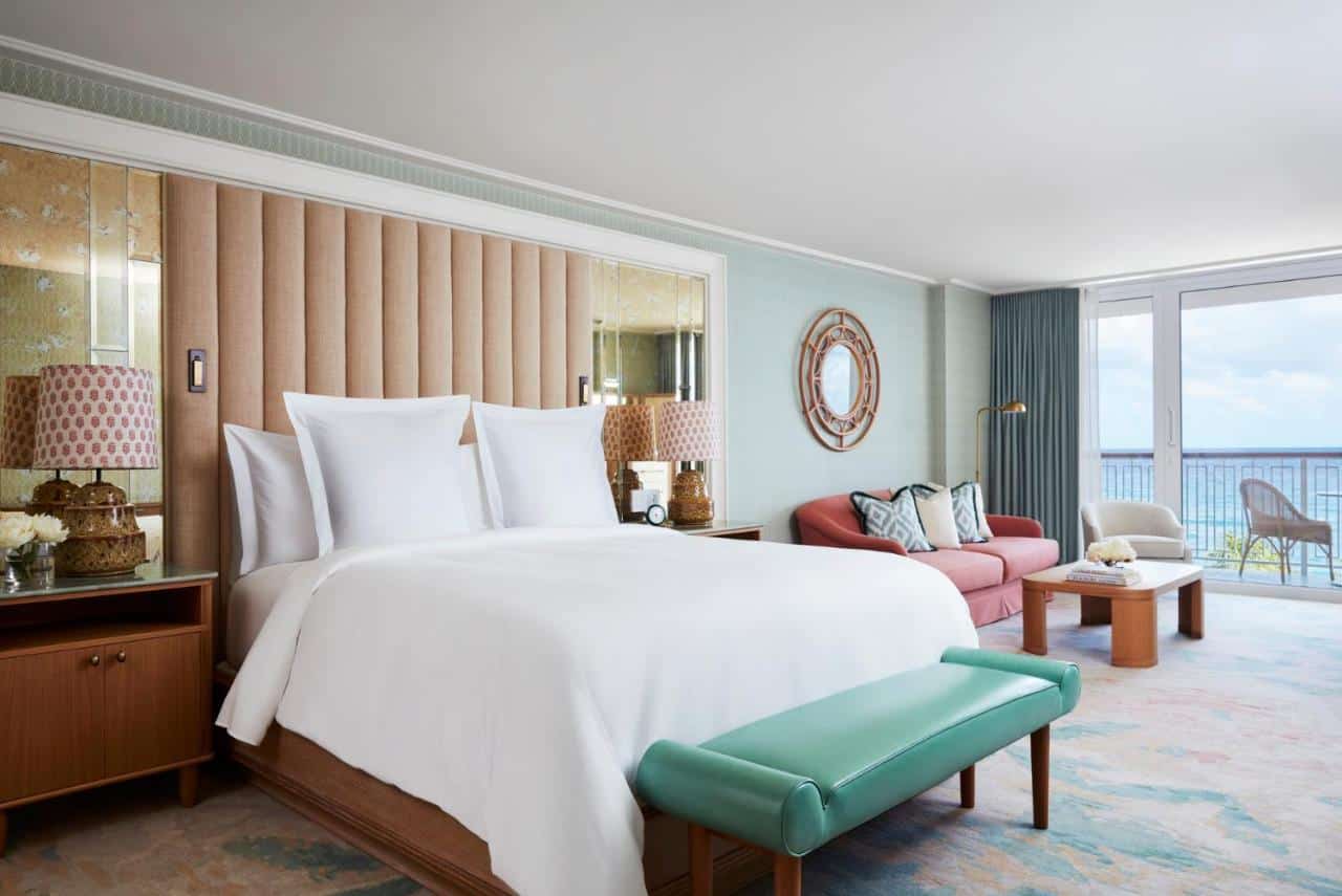 Four Seasons Resort Palm Beach - an upscale 5-star hotel1