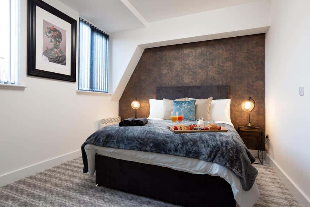 Leeds Super Luxurious Apartments - one of the most sophisticated apartments in Leeds1