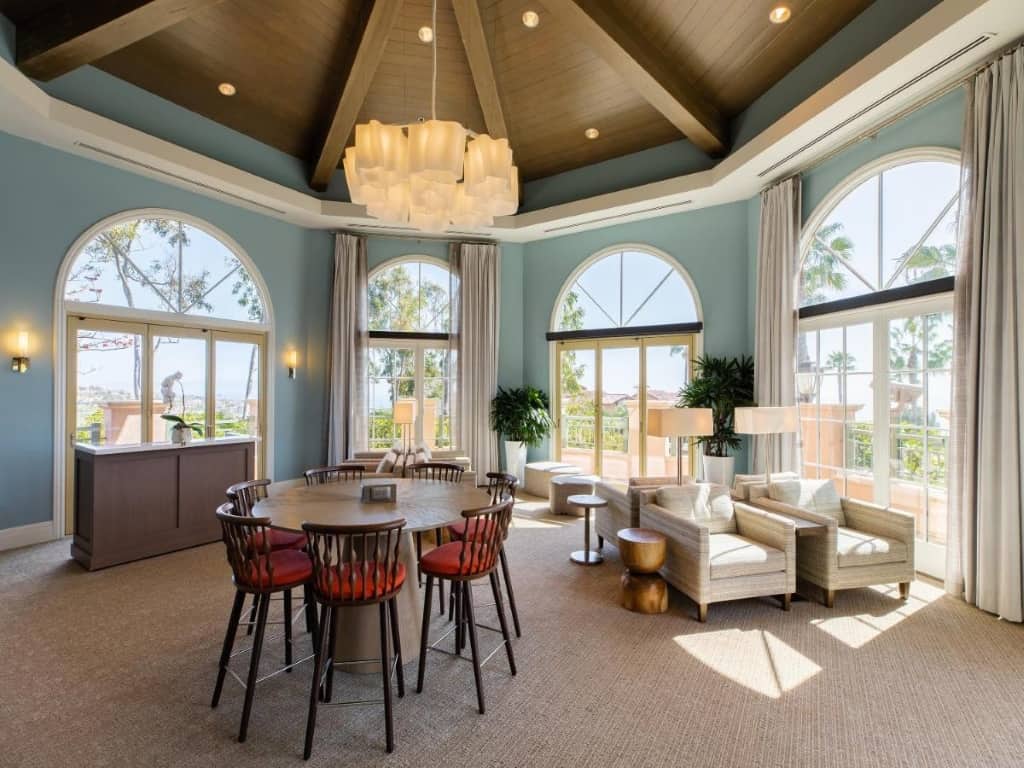 Marriott's Newport Coast Villas - a fun, Tuscan-inspired design accommodation ideal for those who enjoy outdoor activities