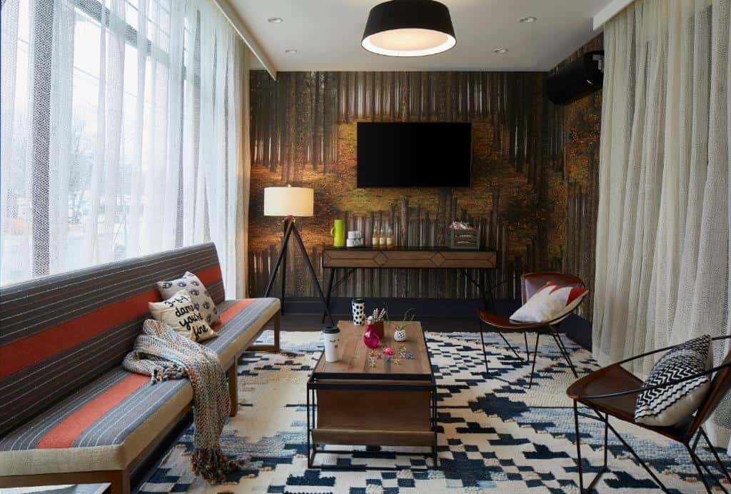 Moxy Chattanooga Downtown - an ultra-hip design hotel1