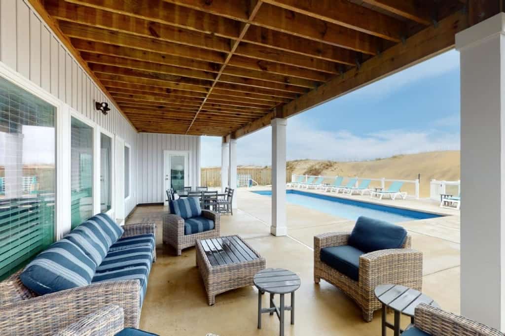 Shaken not Stirred - a stylish and newly renovated vacation home with a private pool and panoramic views of the ocean 