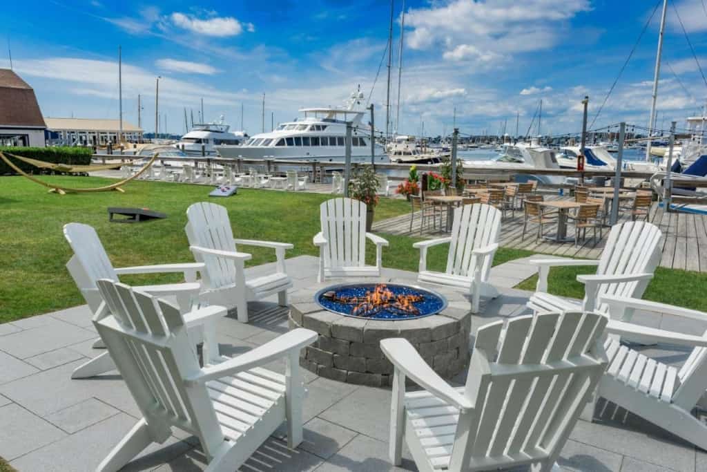 The Newport Harbor Hotel & Marina - a beautiful, cool and relaxing hotel steps away from the waterfront