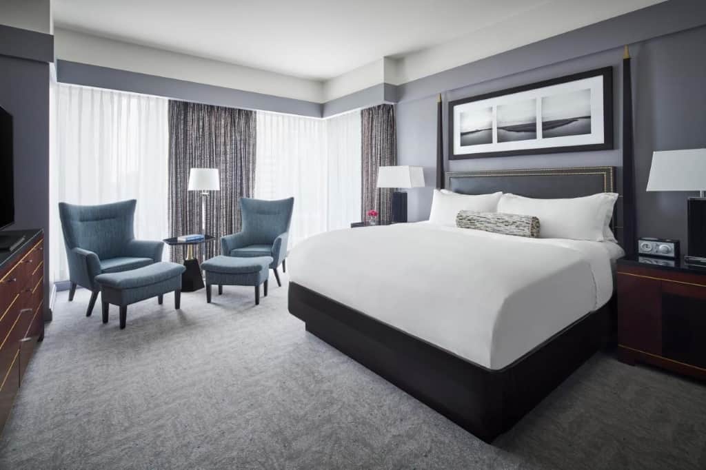 The Ritz-Carlton, Charlotte - a contemporary, chic and eco-friendly hotel perfect for a memorable stay 