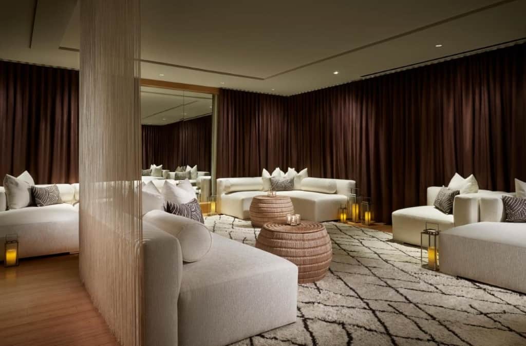 The Ritz-Carlton, Charlotte - a contemporary, chic and eco-friendly hotel perfect for a memorable stay 