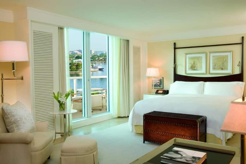 The Ritz-Carlton, Fort Lauderdale - a stylish, tranquil, design hotel providing breath taking views and an on-site spa 