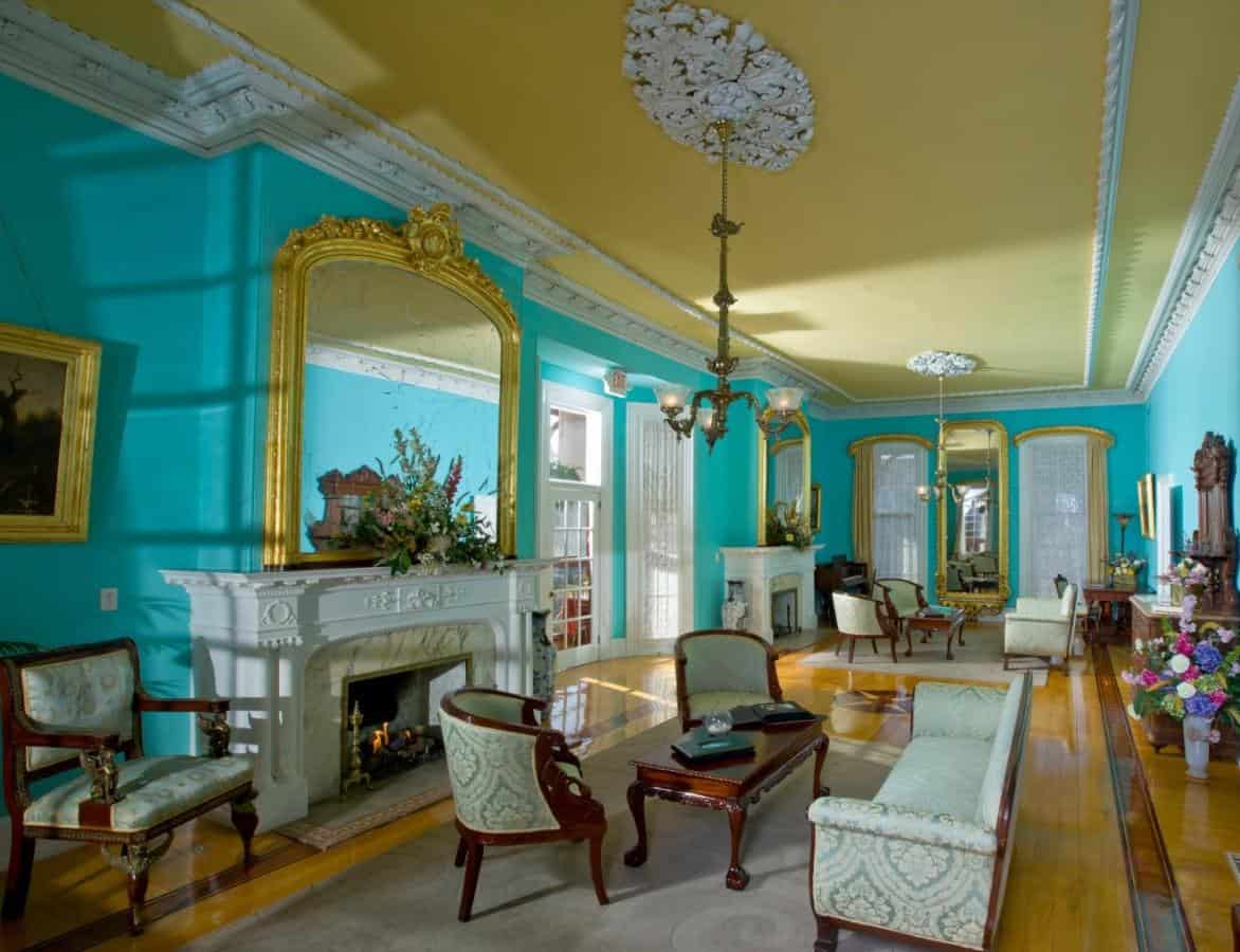 The Southern Mansion - one of the best B&Bs that features antique furniture and great facilities2