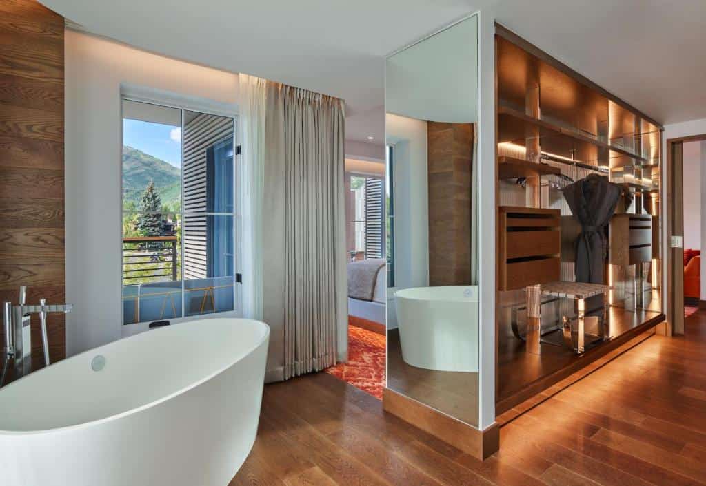 W Aspen - a modern and designed hotel2