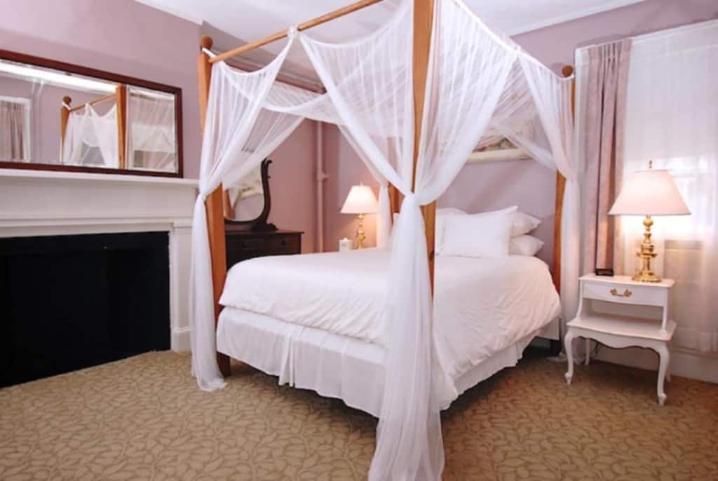 Yankee Peddler Inn - a unique and authentic hotel where guests can experience the charm of Newport