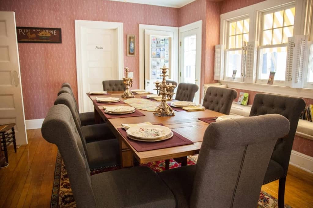 Canterbury Cottage Bed & Breakfast - a charming, quaint and petite accommodation ideal for those looking for a relaxing stay
