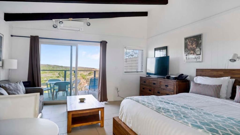 Driftwood Resort on the Ocean - a charming, vibrant and quiet accommodation neighbouring both the famous Montauk Point Lighthouse and Atlantic Ocean