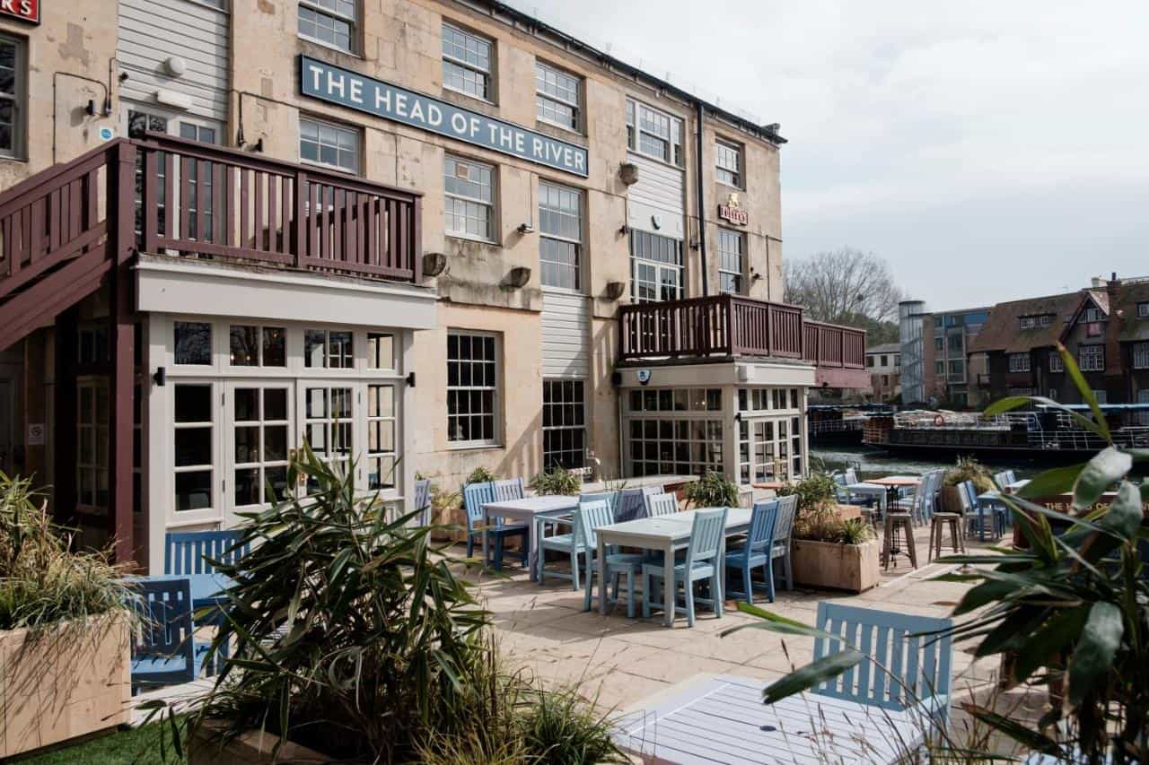 Head of the River - easily one of the coolest inns to stay in Oxford perfect for Millennials and Gen Zs