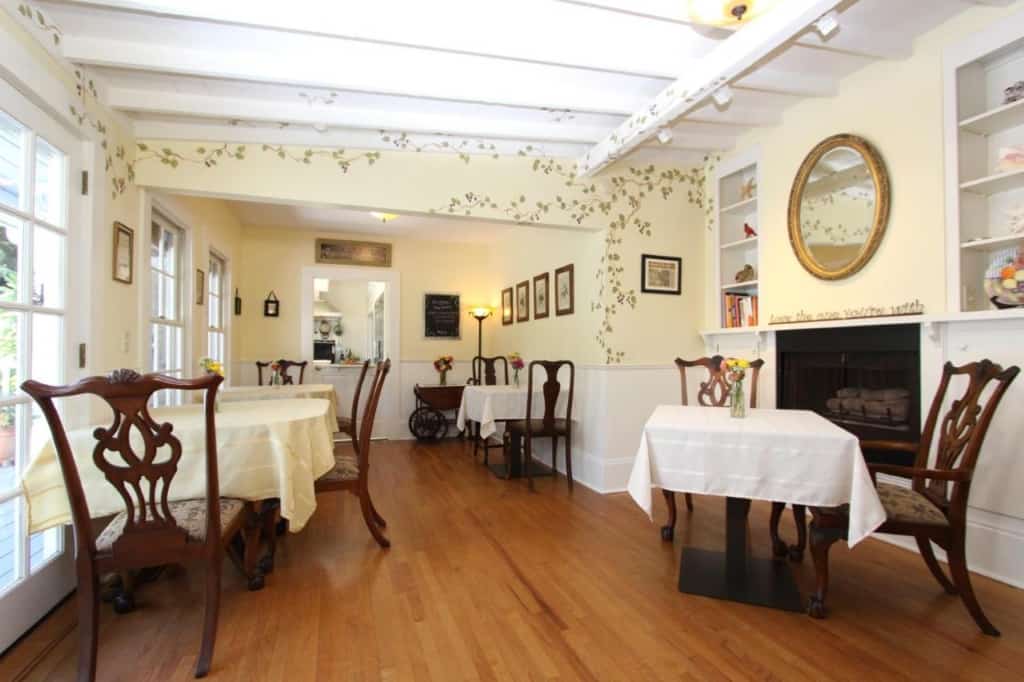 Olallieberry Inn Bed and Breakfast - a stylish and quiet accommodation where guests can experience a lavish culinary experience 